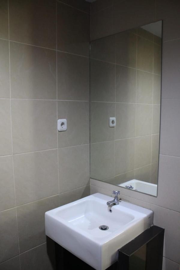 Hotel Grand Karawang Indah Esterno foto