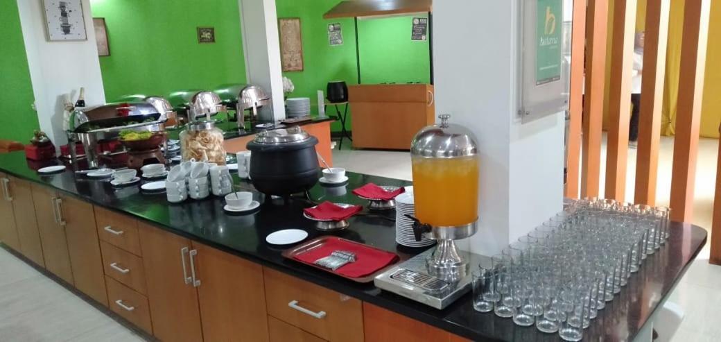 Hotel Grand Karawang Indah Esterno foto